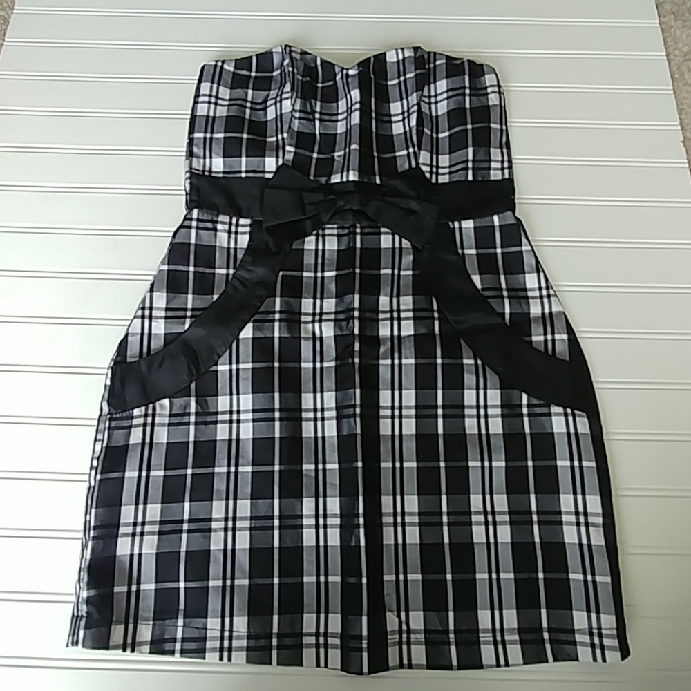 Strapless plaid dress